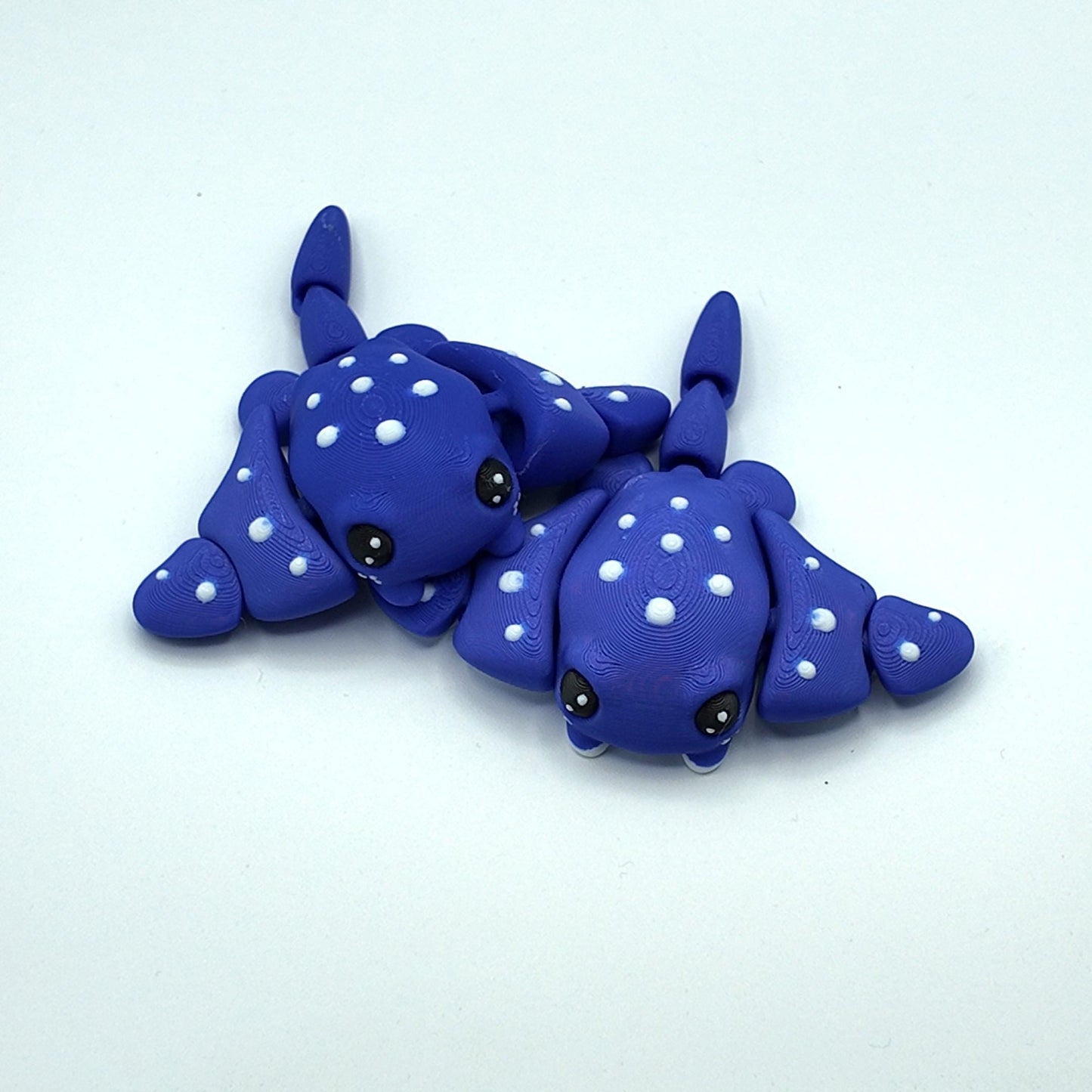 Articulated Stingray Fidget Toy: Sensory Desk Pet, Tactile PLA