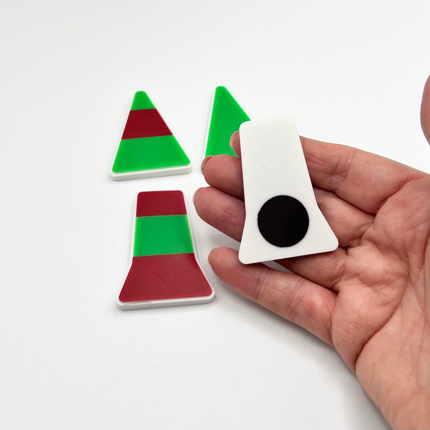 Set of 4 Large 2D magnetic IALA A and B Channel Markers - Sailing / Water sports training aid.  Buoyage Training