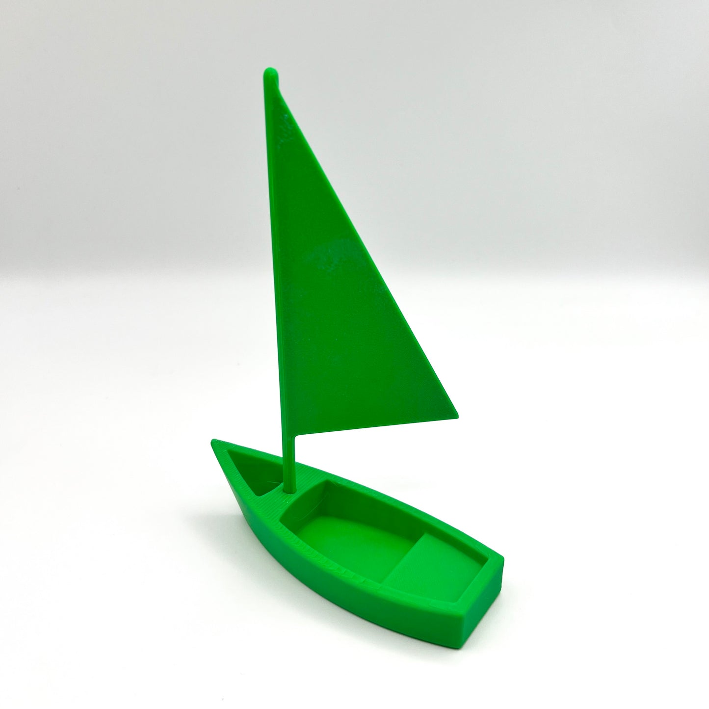 Sailing Boat  Training Aid, with moving sails