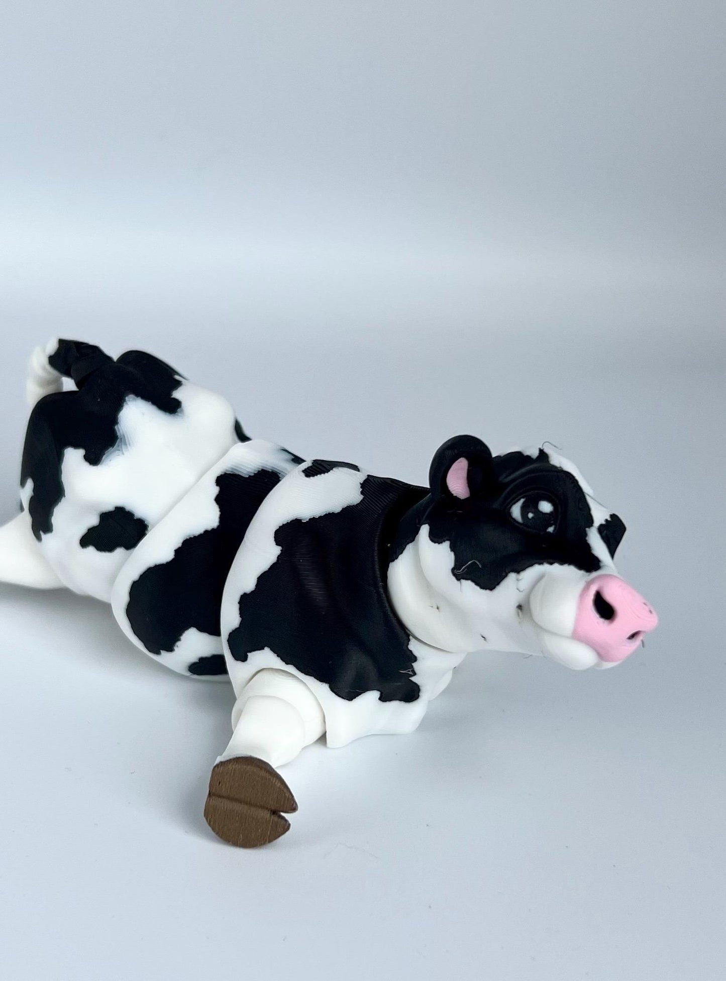Articulated Cow Fidget Toy: Black & White Farm Animal Desk Decor