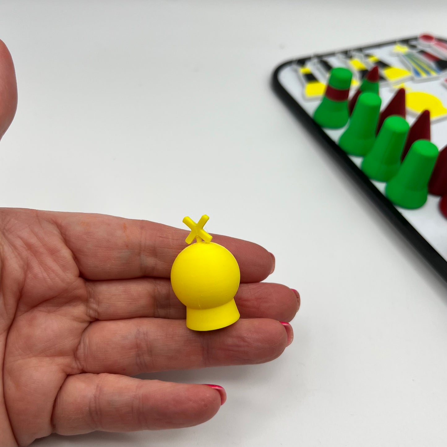 Set of 12 Small 3D magnetic Buoyage Training Aids -  IALA A : Sailing / Water sports Training Aid - Buoyage