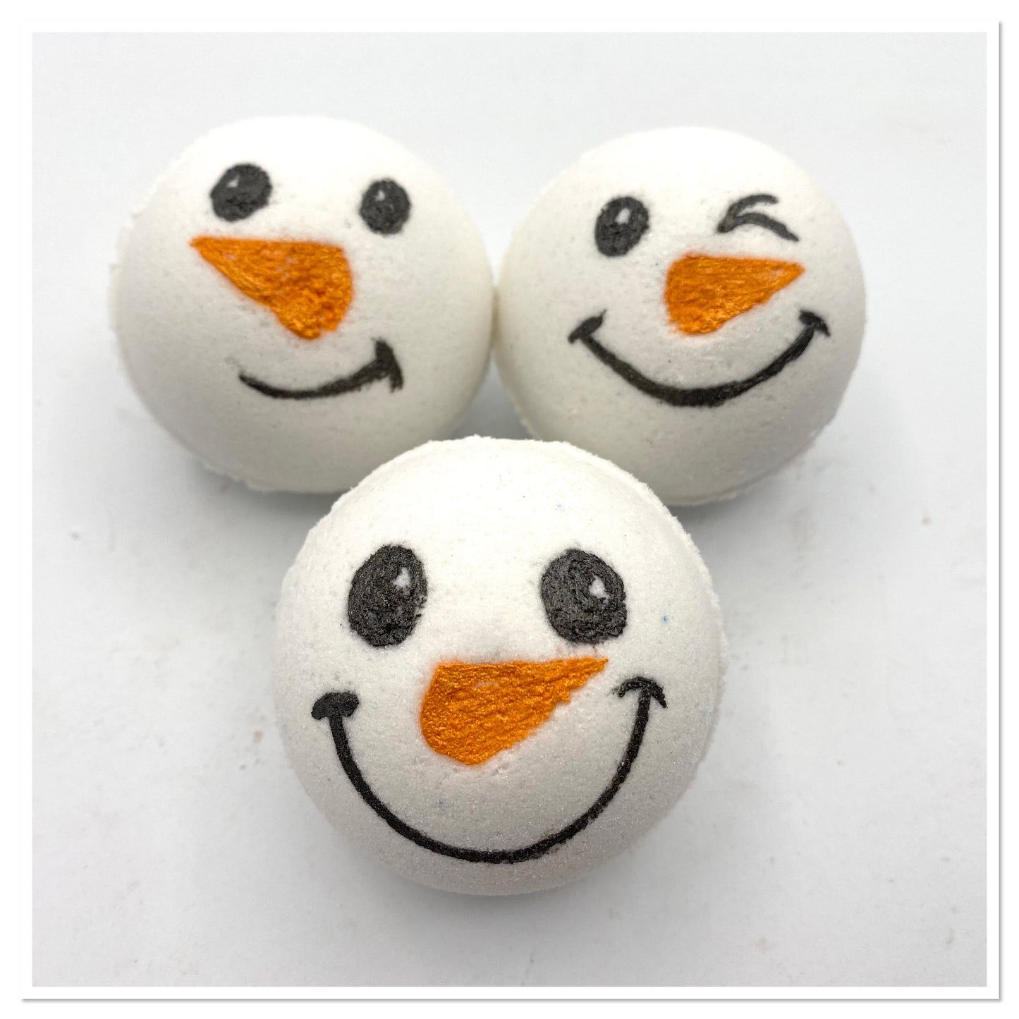 Snowman Bath bombs, Christmas bath bombs, stocking fillers, bubbly bath bombs, Christmas gifts