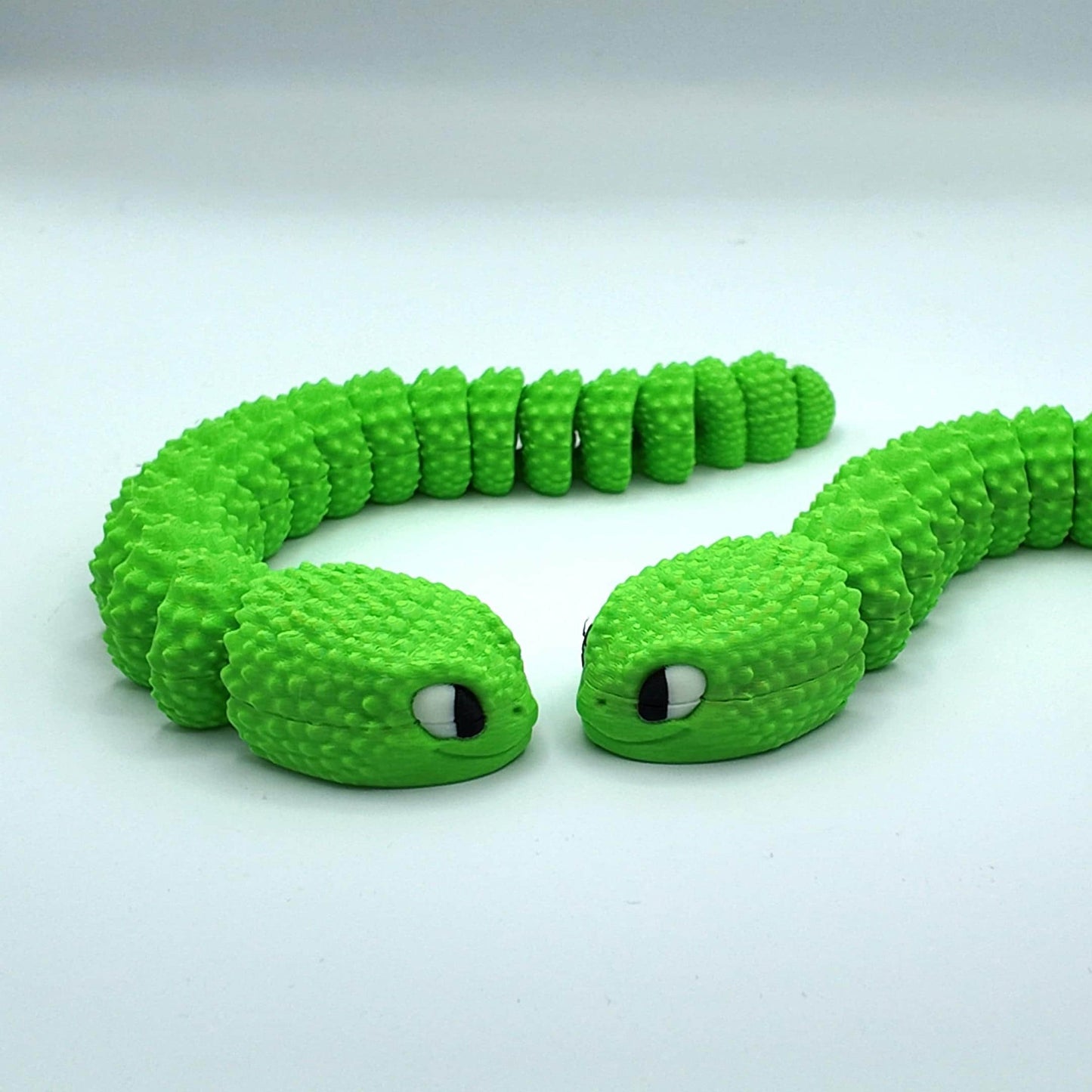3D Printed Snake Fidget Toy: Flexible Desk Pet, Sensory Figurine