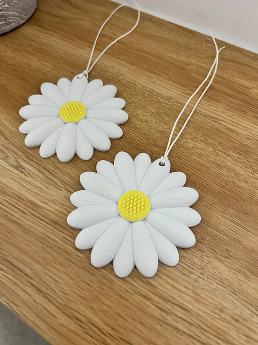 Daisy bag tag, keyring, Campervan decor, flower luggage label