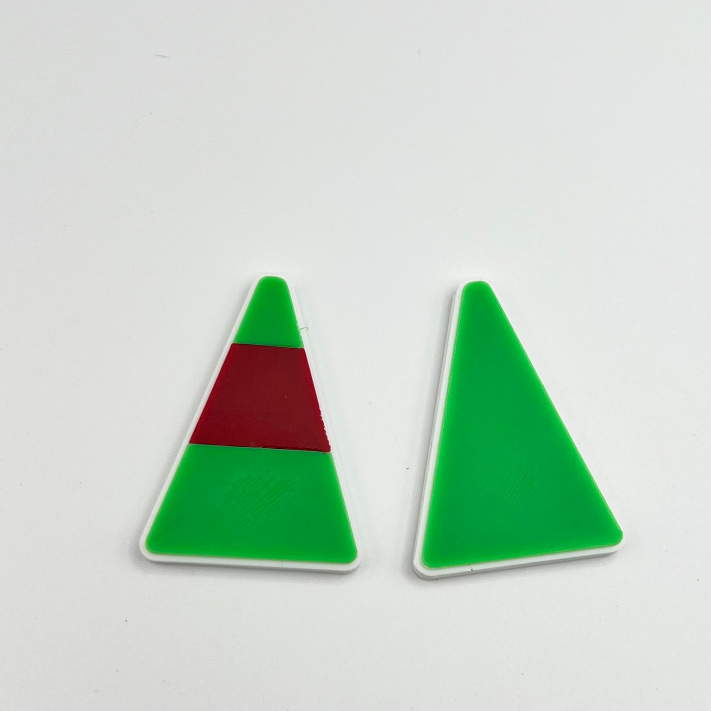 Set of 4 Large 2D magnetic IALA A and B Channel Markers - Sailing / Water sports training aid.  Buoyage Training