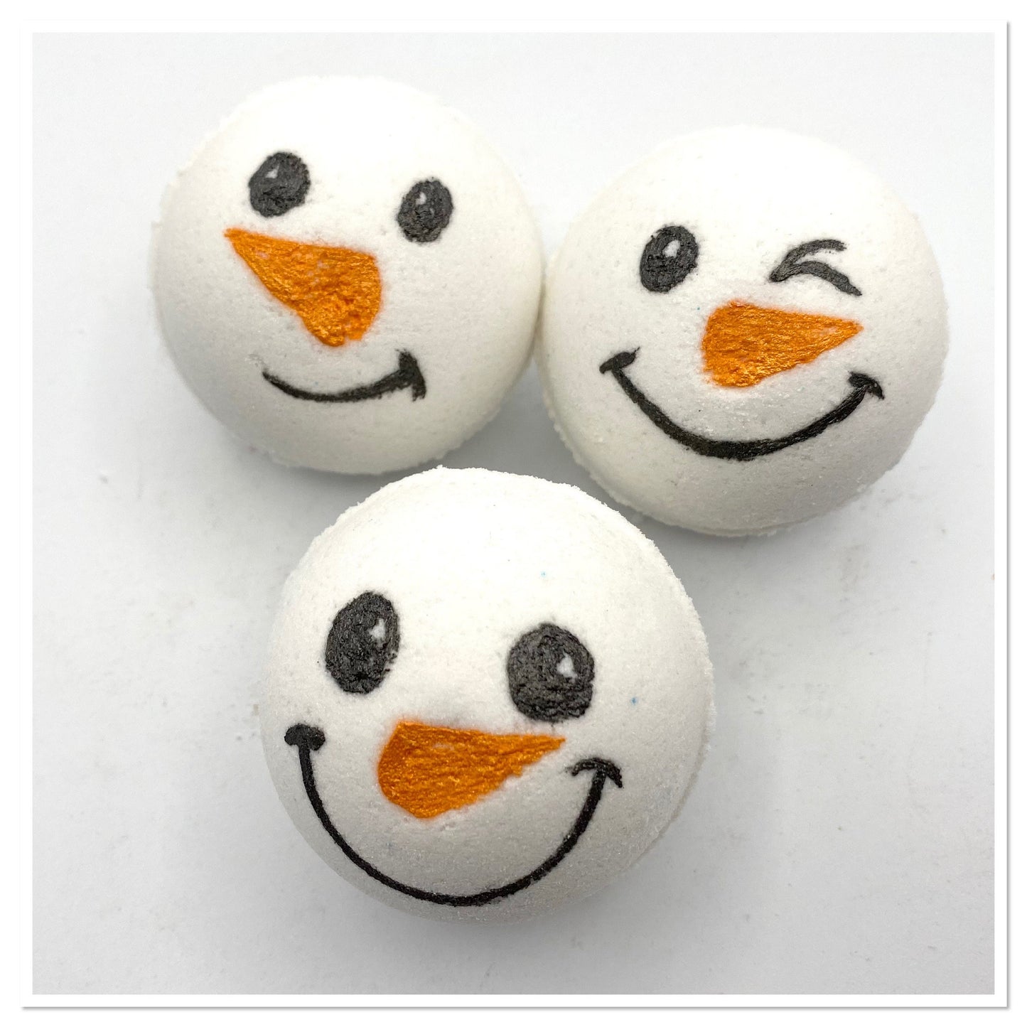 Snowman Bath bombs, Christmas bath bombs, stocking fillers, bubbly bath bombs, Christmas gifts