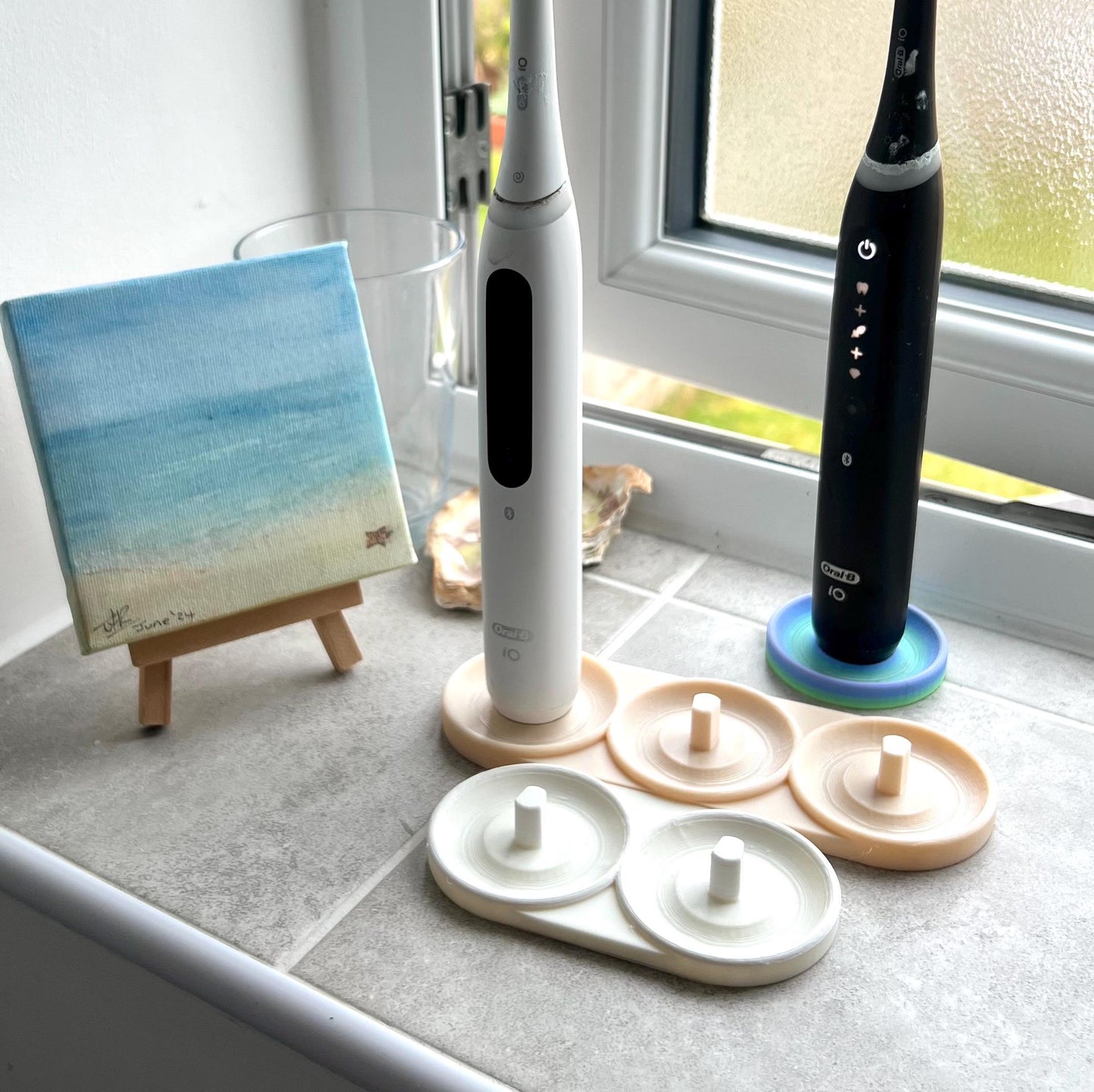 Oral-B Electric Toothbrush Stand / Holder with drip tray